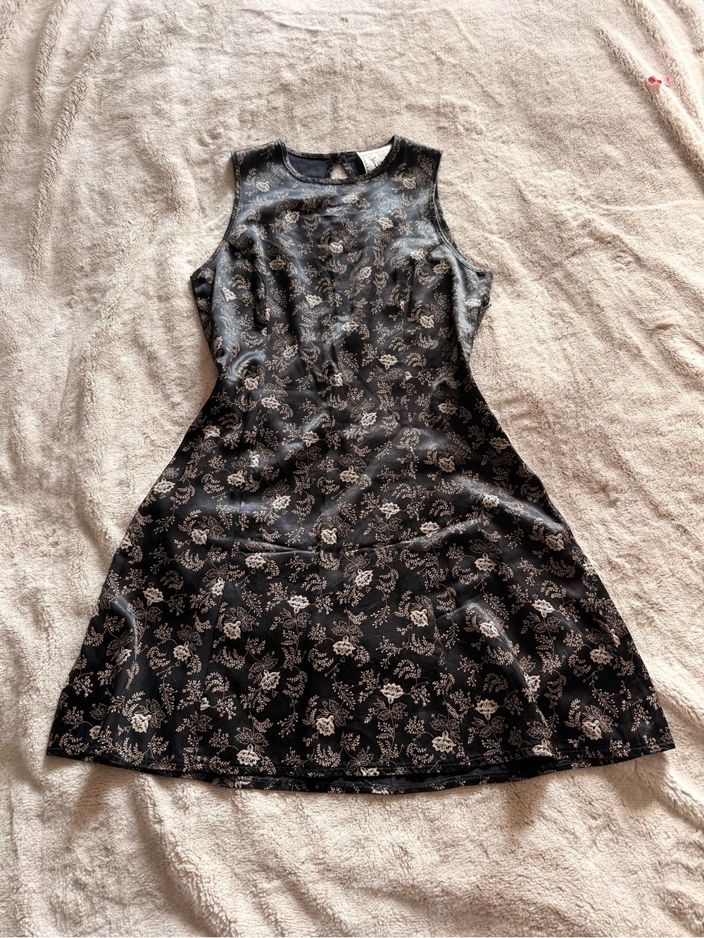 Finally vintage made in Canada Classic Black Floral A-Line Dress size 9/10